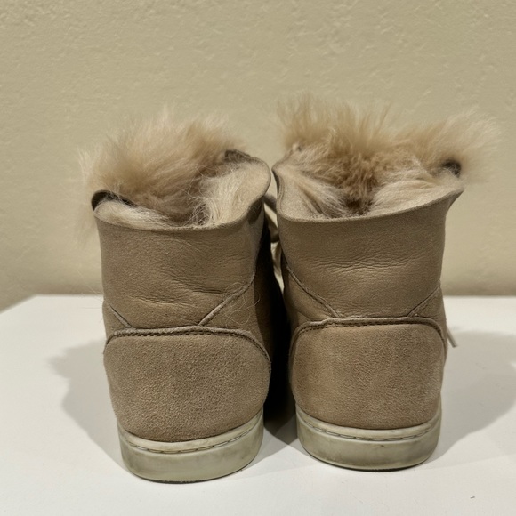 Gucci Sneakers - Picture 10 of 13